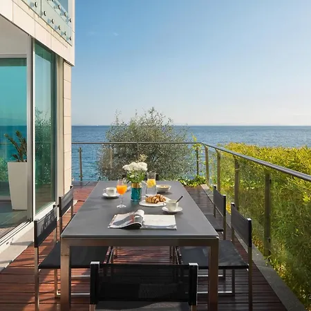 Villa Arentz Residence - Front Sea Apartments Abbázia Kültér fotó