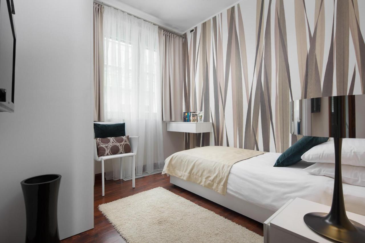 Arentz - Front Sea Apartment *